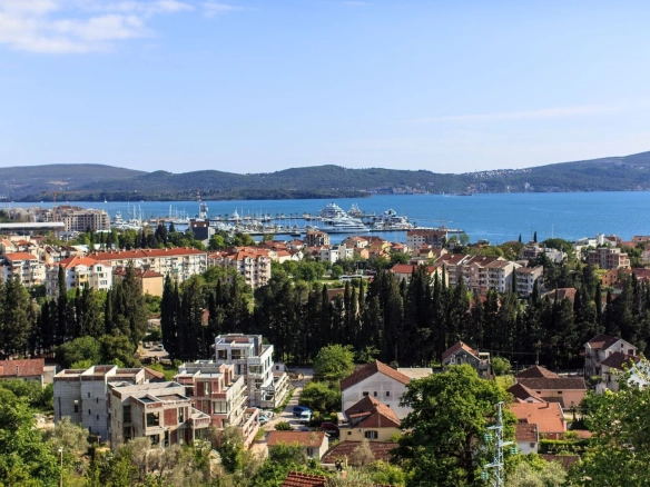 Kuća 240 m² – Donja Lastva, Tivat — fotografija 18