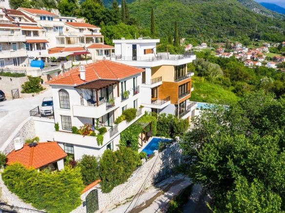 Kuća 240 m² – Donja Lastva, Tivat — fotografija 20