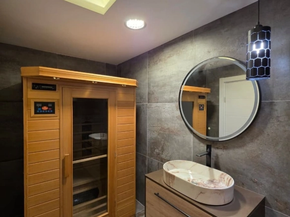 Trosoban stan 107 m² – Bečići, Budva — fotografija 19