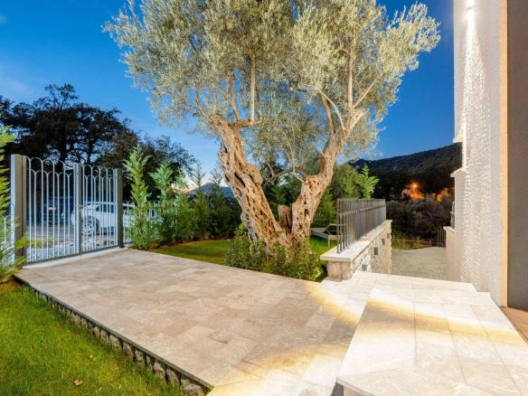 Kuća 240 m² – Kamenovo, Budva — fotografija 17
