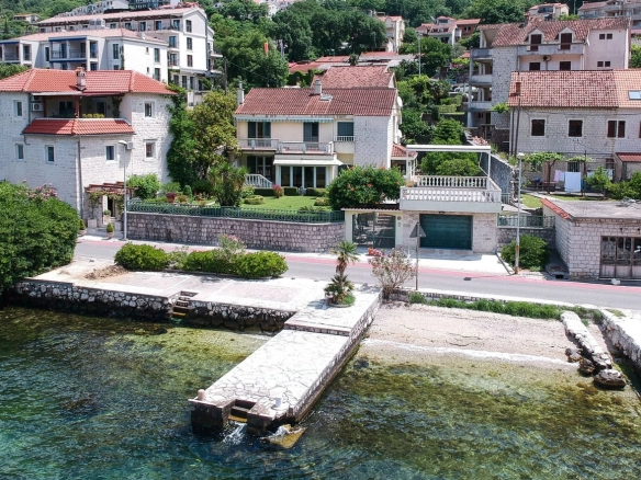 Kuća 270 m² – Dobrota, Kotor — fotografija 3