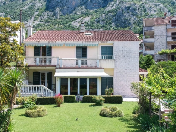 Kuća 270 m² – Dobrota, Kotor — fotografija 6
