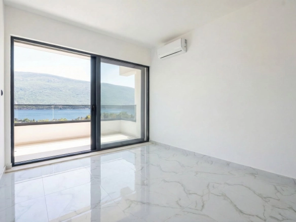 Dvosoban stan 72 m² – Kumbor, Herceg Novi — fotografija 2