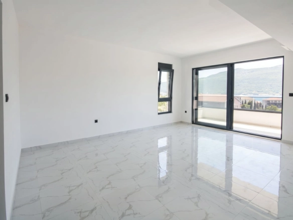 Dvosoban stan 72 m² – Kumbor, Herceg Novi — fotografija 3