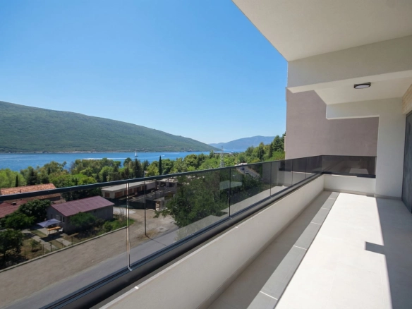 Dvosoban stan 72 m² – Kumbor, Herceg Novi — fotografija 4