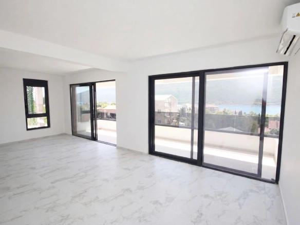 Trosoban stan 100 m² – Kumbor, Herceg Novi — fotografija 2