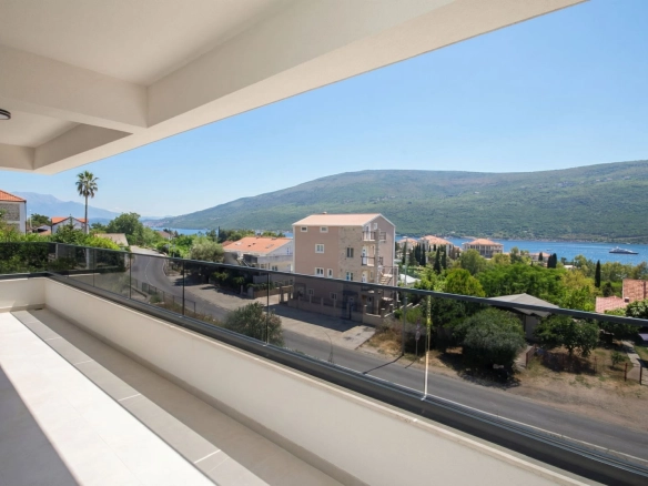Trosoban stan 100 m² – Kumbor, Herceg Novi — fotografija 3