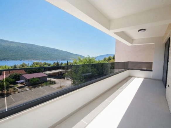 Trosoban stan 100 m² – Kumbor, Herceg Novi — fotografija 5
