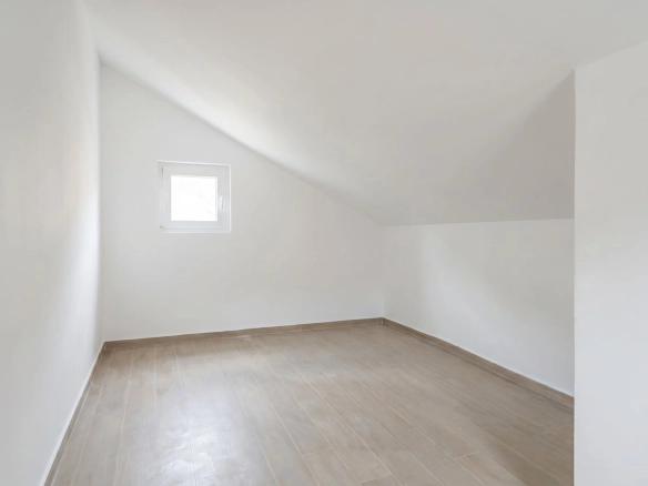 Dvosoban stan 85 m² – Đenovići, Herceg Novi — fotografija 13