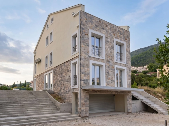 Dvosoban stan 85 m² – Đenovići, Herceg Novi — fotografija 14