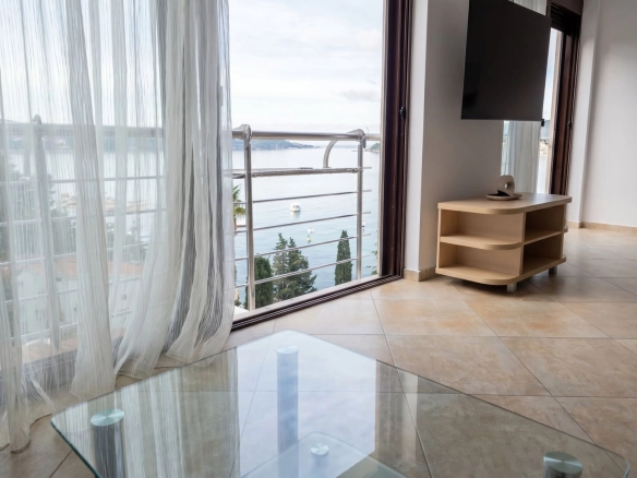Dvosoban stan 68 m² – Rafailovići, Budva — fotografija 2