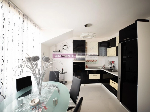Dvosoban stan 63 m² – Stoliv, Kotor — fotografija 3