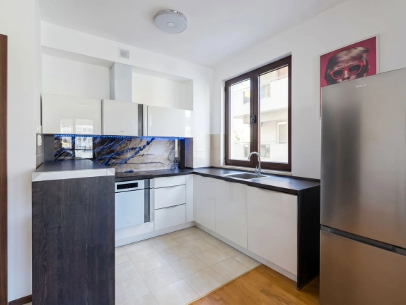 Trosoban stan 83 m² – Gospoština, Budva — fotografija 2