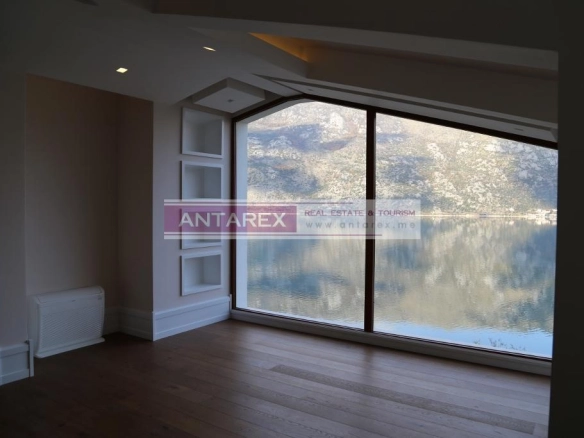 Kuća 495 m² – Stoliv, Kotor — fotografija 9