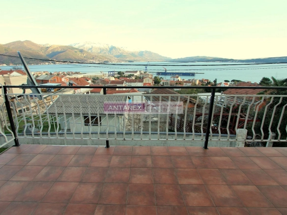 Trosoban stan 104 m² – Bijela, Herceg Novi — fotografija 9