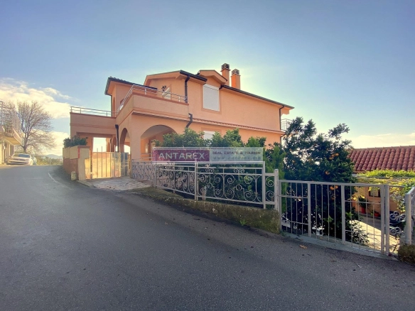 Kuća 258 m² – Herceg Novi — fotografija 2