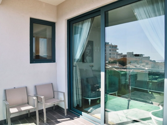 Dvosoban stan 72 m² – Bečići, Budva — fotografija 17