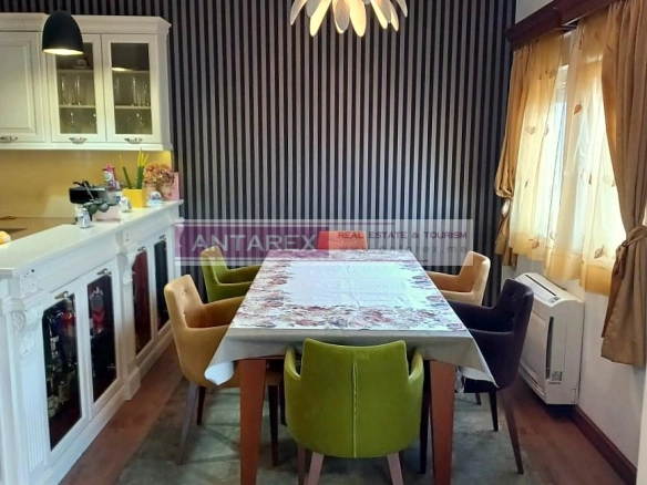 Trosoban stan 116 m² – Dobrota, Kotor — fotografija 3