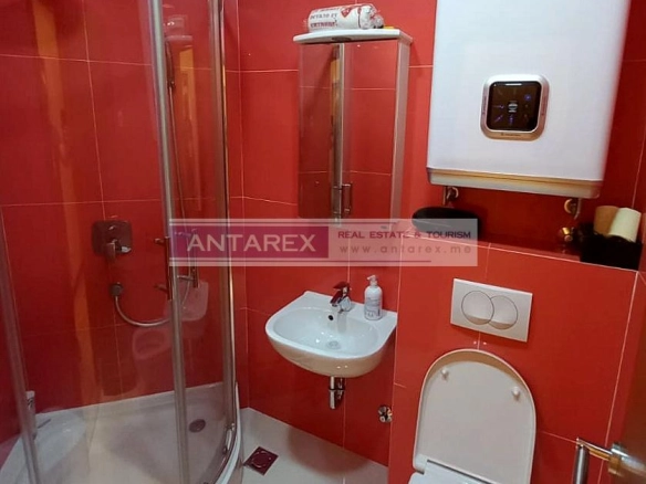 Trosoban stan 116 m² – Dobrota, Kotor — fotografija 11