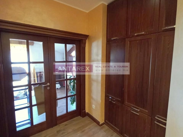 Trosoban stan 116 m² – Dobrota, Kotor — fotografija 14