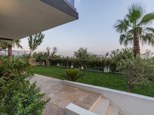 Kuća 300 m² – Markovići, Budva — fotografija 13