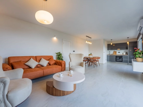 Kuća 300 m² – Markovići, Budva — fotografija 17