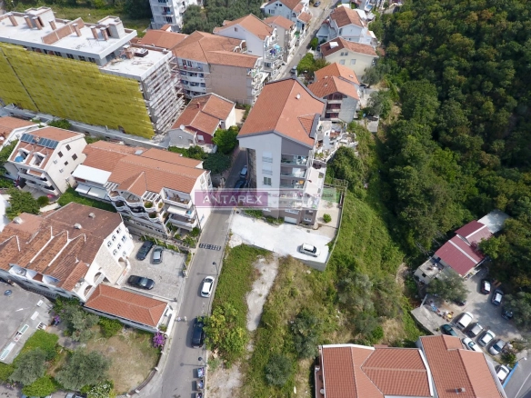 Plac 765 m² – Bečići, Budva — fotografija 5