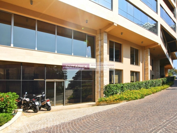 Poslovni prostor 626 m² – Budva — fotografija 2