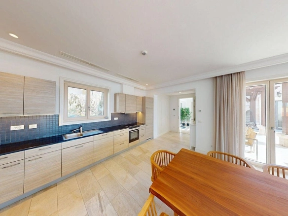 Četvorosoban stan 234 m² – Luštica — fotografija 14