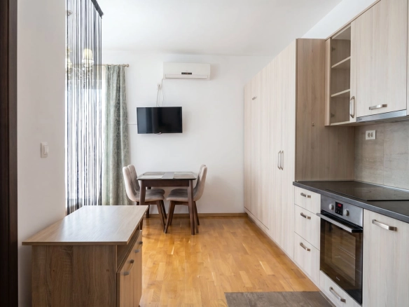 Jednosoban stan 43 m² – Lazi, Budva — fotografija 4