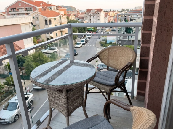 Jednosoban stan 43 m² – Lazi, Budva — fotografija 5