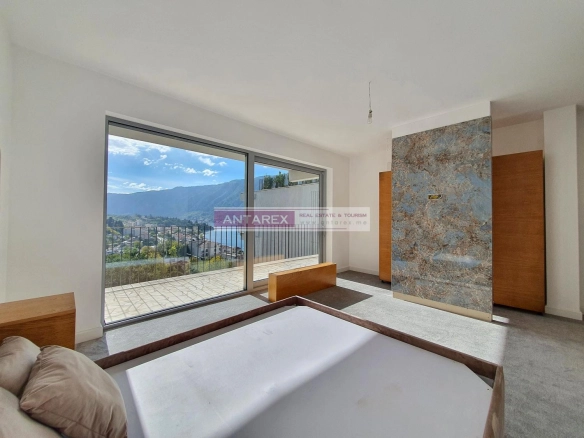Trosoban stan 208 m² – Dobrota, Kotor — fotografija 10