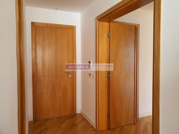 Trosoban stan 208 m² – Dobrota, Kotor — fotografija 13