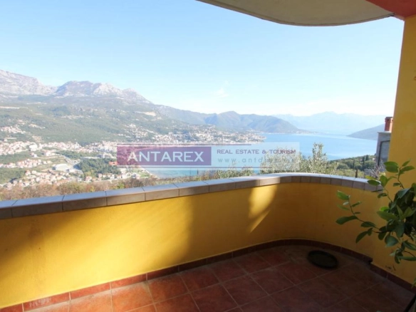 Kuća 246 m² – Herceg Novi — fotografija 2