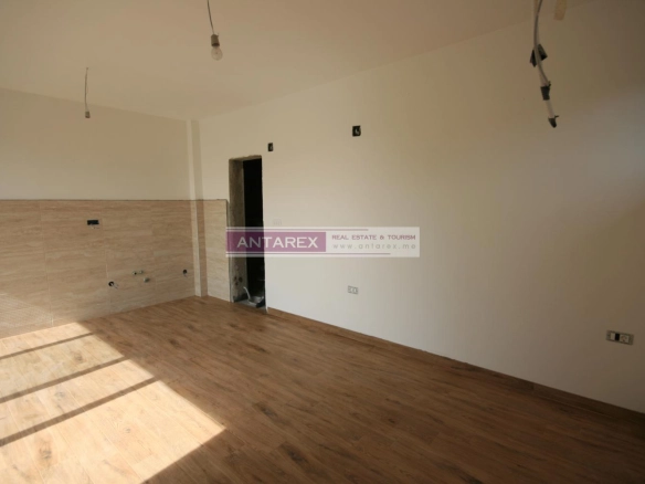 Kuća 335 m² – Donja Lastva, Tivat — fotografija 7