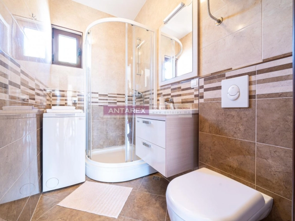 Poslovni prostor 304 m² – Radovići, Tivat — fotografija 7