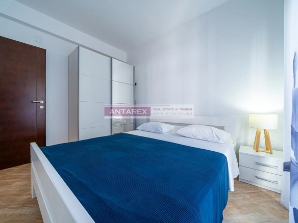 Poslovni prostor 304 m² – Radovići, Tivat — fotografija 8