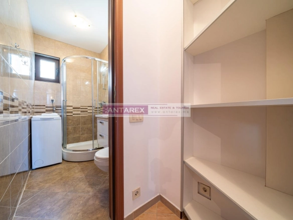 Poslovni prostor 304 m² – Radovići, Tivat — fotografija 13
