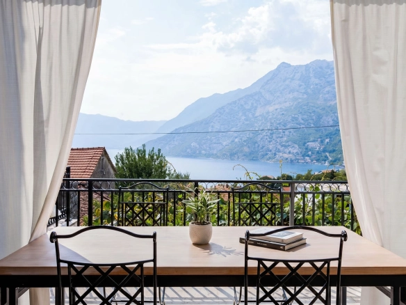 Dvosoban stan 82 m² – Risan, Kotor — fotografija 11