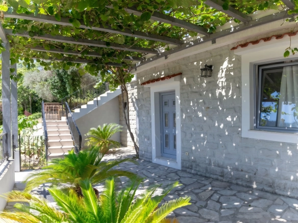 Trosoban stan 110 m² – Risan, Kotor — fotografija 7