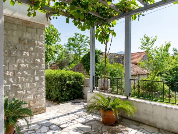 Trosoban stan 110 m² – Risan, Kotor — fotografija 8
