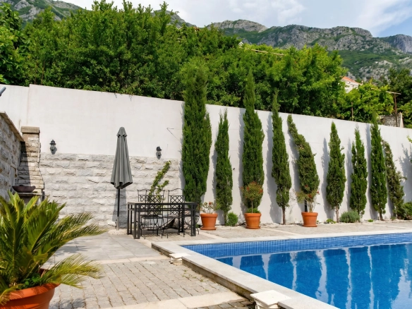 Trosoban stan 110 m² – Risan, Kotor — fotografija 9
