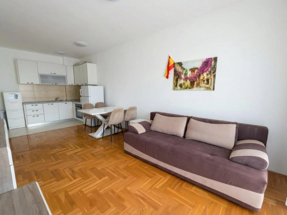 Izdavanje: Jednosoban stan 43 m² – Lazi, Budva — fotografija 4