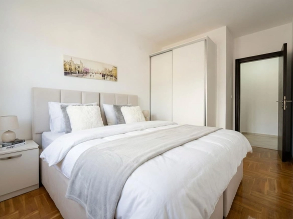 Izdavanje: Jednosoban stan 43 m² – Lazi, Budva — fotografija 7