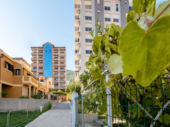 Izdavanje: Jednosoban stan 51 m² – Budva — fotografija 13