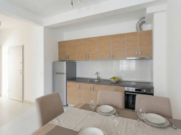 Izdavanje: Jednosoban stan 43 m² – Bečići, Budva — fotografija 3