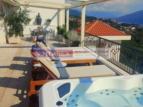 Trosoban stan 179 m² – Topla, Herceg Novi — fotografija 12
