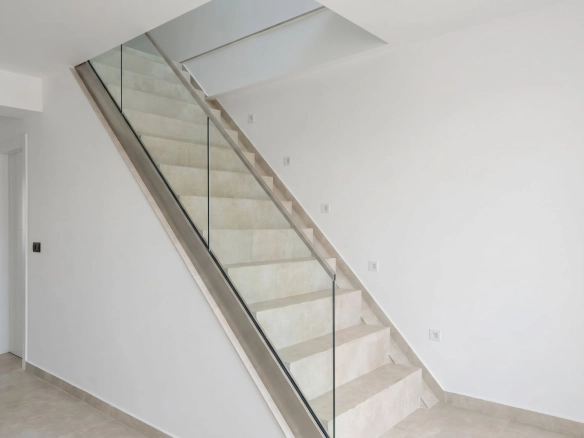 Izdavanje: Poslovni prostor 132 m² – Budva — fotografija 3