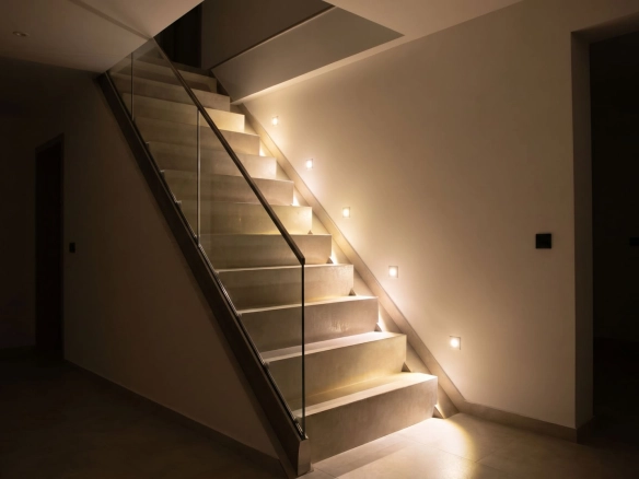 Izdavanje: Poslovni prostor 132 m² – Budva — fotografija 4
