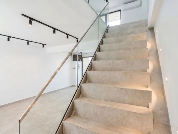 Izdavanje: Poslovni prostor 132 m² – Budva — fotografija 5